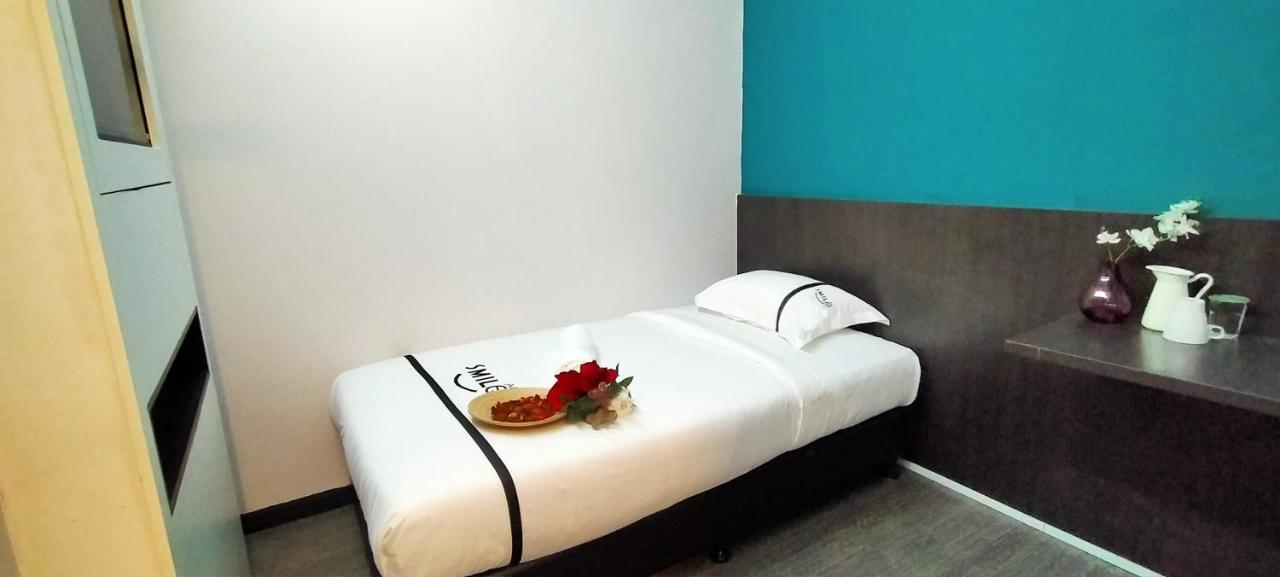 Smile Hotel Petaling Jaya Ss2 外观 照片